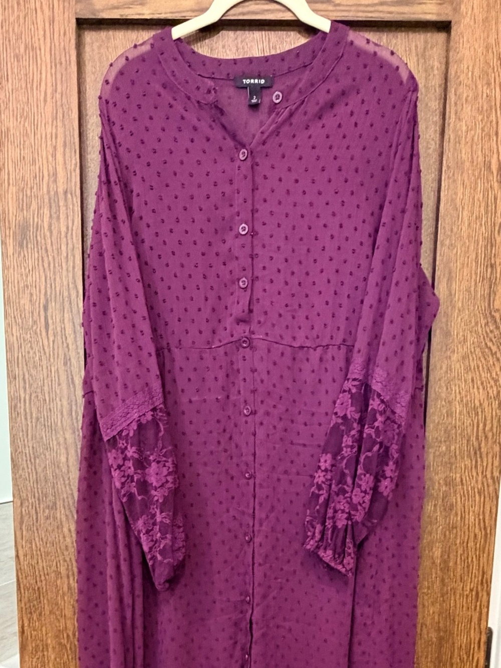 Torrid Burgundy Kimono, Size 2 (excellent pre-loved condition)